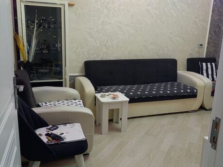 2 otaqlı köhnə tikili - Memar Əcəmi m. - 60 m²