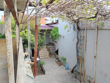 2 otaqlı həyət evi/bağ evi - Bülbülə q. - 104 m²