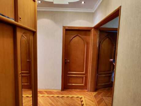 3 otaqlı köhnə tikili - Neftçilər m. - 90 m²
