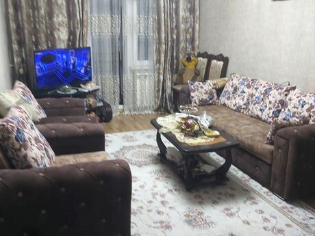 2 otaqlı köhnə tikili - Xalqlar Dostluğu m. - 50 m²