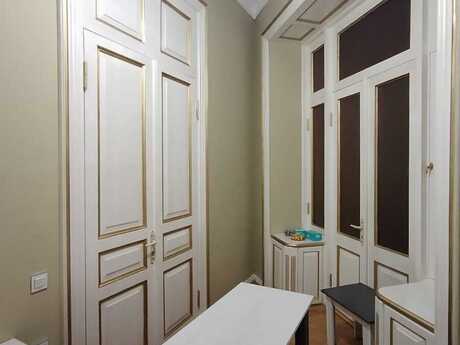 1 otaqlı ofis - Nizami m. - 10 m²