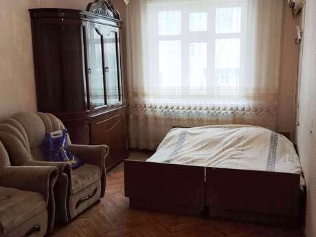 2 otaqlı köhnə tikili - Həzi Aslanov m. - 60 m²
