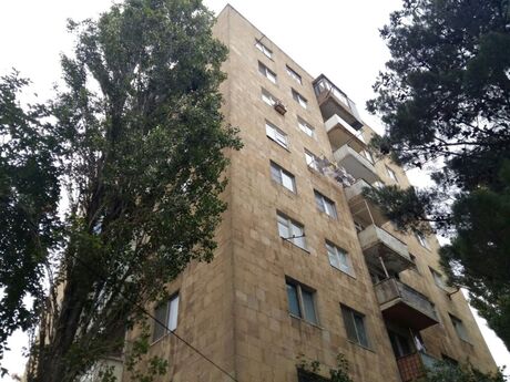 2 otaqlı köhnə tikili - Həzi Aslanov m. - 60 m²