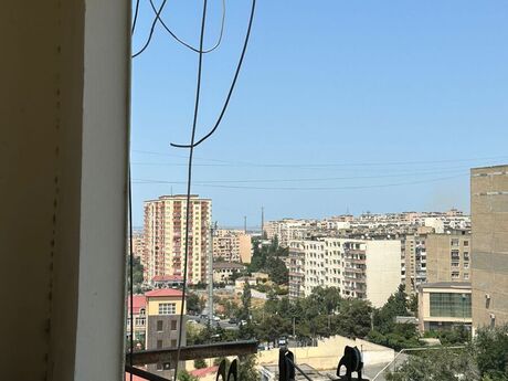 3 otaqlı köhnə tikili - Yeni Günəşli q. - 80 m²