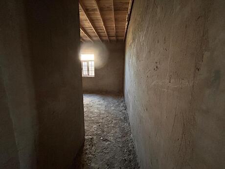 4 otaqlı həyət evi/bağ evi - Pirallahı r. - 169 m²