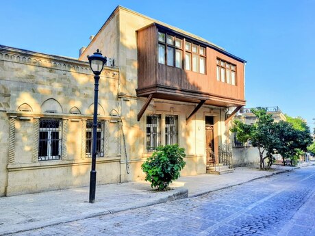 2 otaqlı köhnə tikili - İçəri Şəhər m. - 45 m²