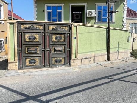 5 otaqlı həyət evi/bağ evi - Binəqədi q. - 160 m²