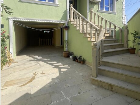 5 otaqlı həyət evi/bağ evi - Binəqədi q. - 160 m²