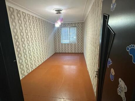 2 otaqlı köhnə tikili - Neftçilər m. - 50 m²
