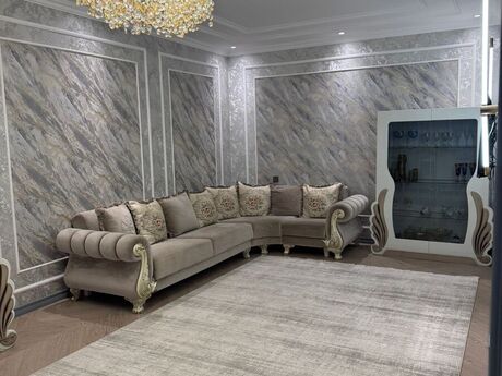 5 otaqlı həyət evi/bağ evi - Novxanı q. - 240 m²