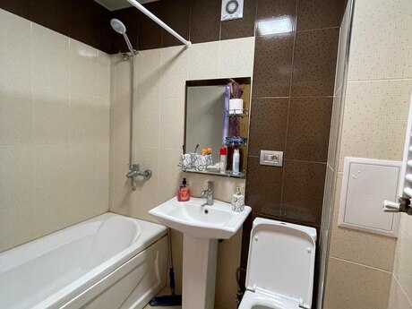2 otaqlı köhnə tikili - 28 May m. - 55 m²
