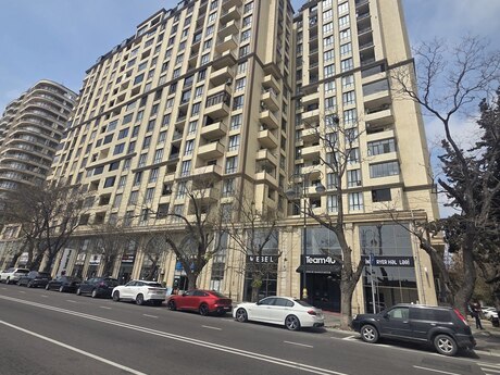 Объявление №6093029 - Баку, Наримановский  р., 3-комн., 148 м², 12/17 этаж