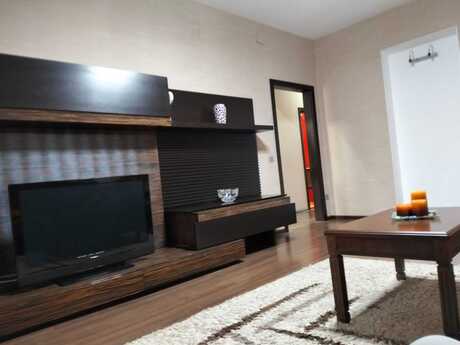 3 otaqlı köhnə tikili - 28 May m. - 100 m²