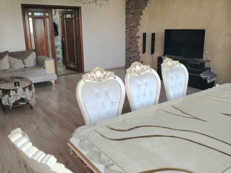 4 otaqlı köhnə tikili - Elmlər Akademiyası m. - 120 m²