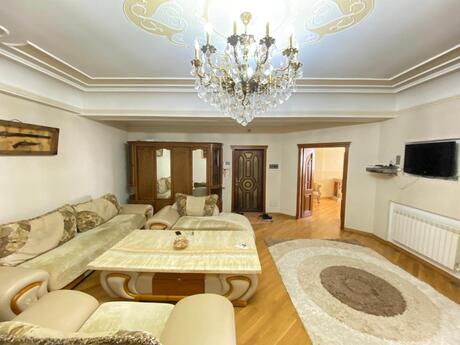 4 otaqlı yeni tikili - İnşaatçılar m. - 150 m²