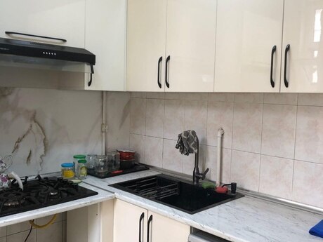2-комн. вторичка - м. 20 января - 70 м²