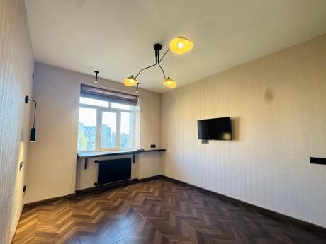 2 otaqlı köhnə tikili - Əhmədli m. - 62 m²