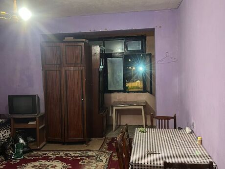 2 otaqlı köhnə tikili - Neftçilər m. - 75 m²