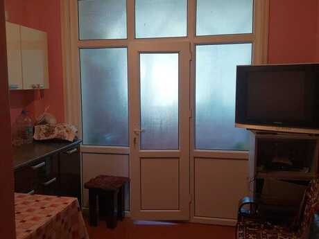3 otaqlı köhnə tikili - Mingəçevir - 73 m²