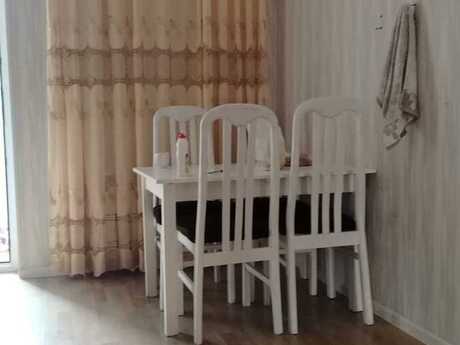 2 otaqlı köhnə tikili - İnşaatçılar m. - 65 m²