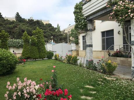6 otaqlı həyət evi/bağ evi - Badamdar q. - 280 m²