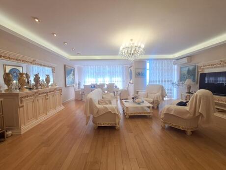 4 otaqlı yeni tikili - 28 May m. - 250 m²