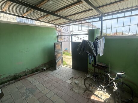 3 otaqlı həyət evi/bağ evi - Ramana q. - 70 m²