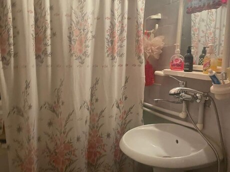 4 otaqlı köhnə tikili - 9-cu mikrorayon q. - 115 m²