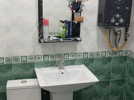 3 otaqlı köhnə tikili - Elmlər Akademiyası m. - 70 m²