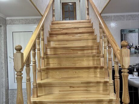 6 otaqlı həyət evi/bağ evi - Yeni Suraxanı q. - 130 m²