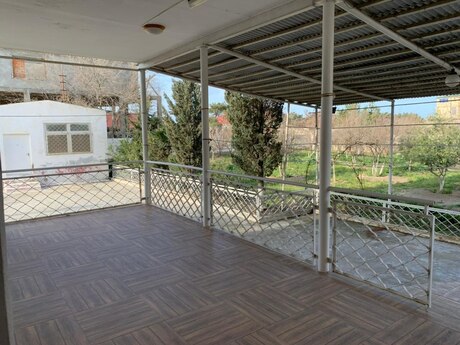 2-комн. дом/дача - пос. Мардакан - 100 м²