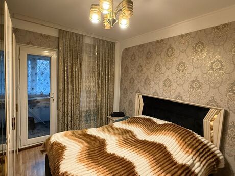 3 otaqlı köhnə tikili - İnşaatçılar m. - 90 m²
