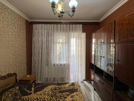 3 otaqlı köhnə tikili - Suraxanı r. - 80 m²