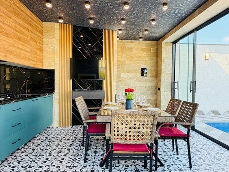 5 otaqlı həyət evi/bağ evi - Mərdəkan q. - 180 m²