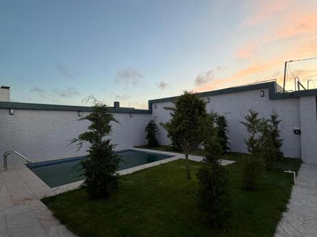 4 otaqlı həyət evi/bağ evi - Mərdəkan q. - 150 m²