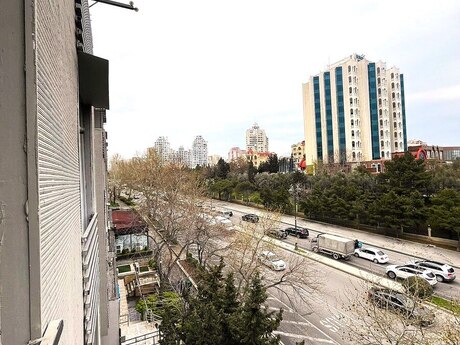 3 otaqlı köhnə tikili - Yasamal r. - 62 m²
