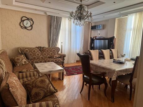 Elan №6093854 - Bakı, Nəsimi m., 3 otaqlı, 156 m², 15/18 mərtəbə