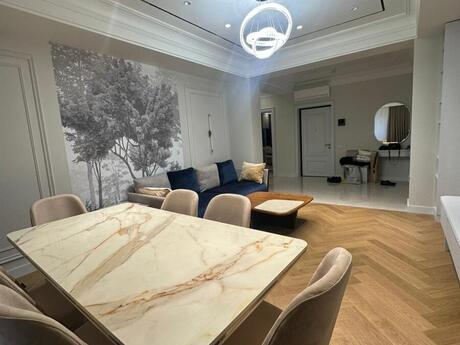 3 otaqlı yeni tikili - Ağ şəhər q. - 130 m²