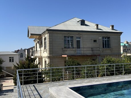 7 otaqlı həyət evi/bağ evi - Badamdar q. - 375 m²