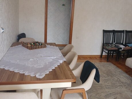 3 otaqlı köhnə tikili - Nəriman Nərimanov m. - 100 m²