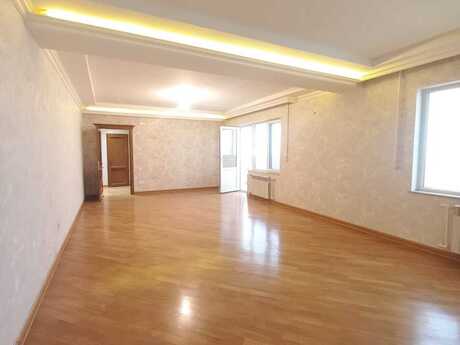 4 otaqlı köhnə tikili - Şah İsmayıl Xətai m. - 120 m²