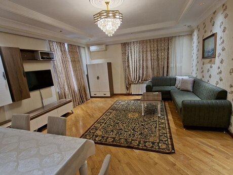 Объявление №6080888 - Баку, м. Иншаатчылар, 3-комн., 135 м², 2/12 этаж