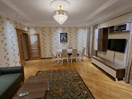 3 otaqlı yeni tikili - İnşaatçılar m. - 135 m²