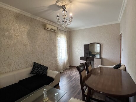 2 otaqlı köhnə tikili - Qara Qarayev m. - 70 m²