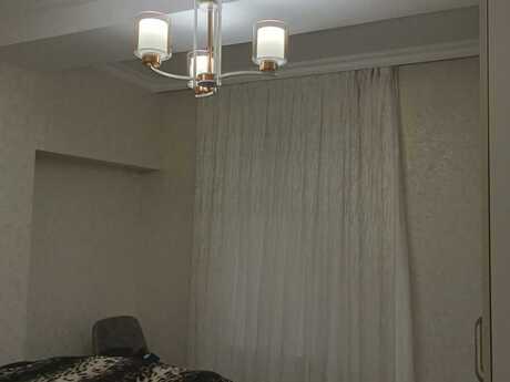 2 otaqlı köhnə tikili - Elmlər Akademiyası m. - 40 m²