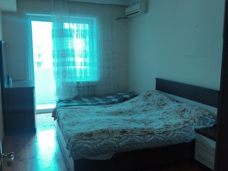 3 otaqlı köhnə tikili - Elmlər Akademiyası m. - 92.6 m²