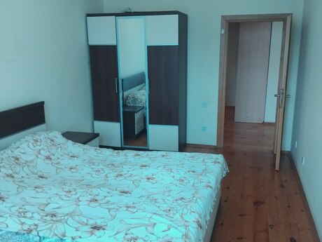 3 otaqlı köhnə tikili - Elmlər Akademiyası m. - 92.6 m²