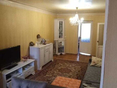 3 otaqlı köhnə tikili - Nəsimi r. - 70 m²