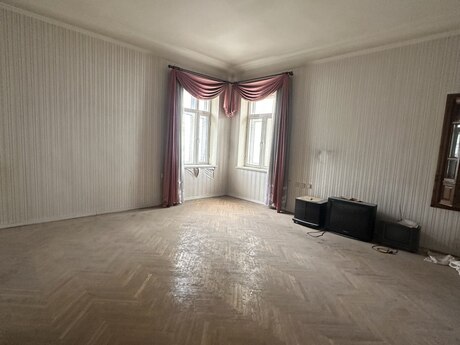 2 otaqlı köhnə tikili - Sahil m. - 70 m²