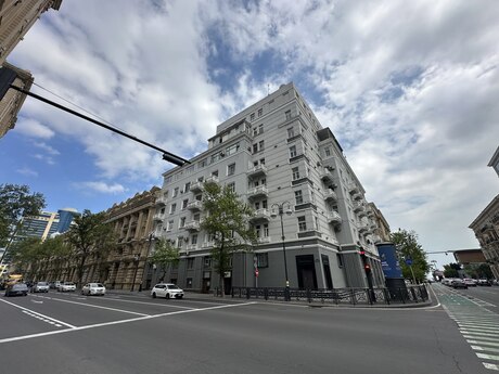 2 otaqlı köhnə tikili - Sahil m. - 70 m²